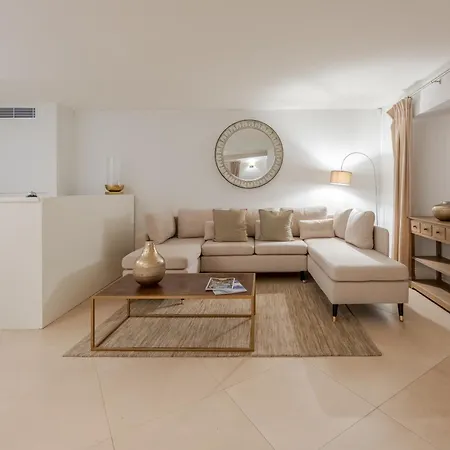 Beau Clocher 3* 圣特罗佩