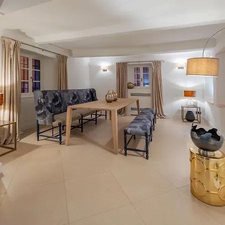 住宿加早餐酒店 Beau Clocher 圣特罗佩