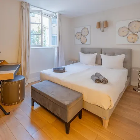 Beau Clocher 圣特罗佩