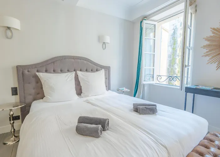 Beau Clocher Saint Tropez